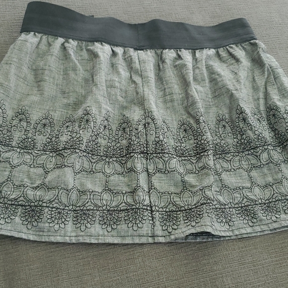 💥50% sale💥Heart SO szL embroidered skirt #856 - Picture 8 of 9